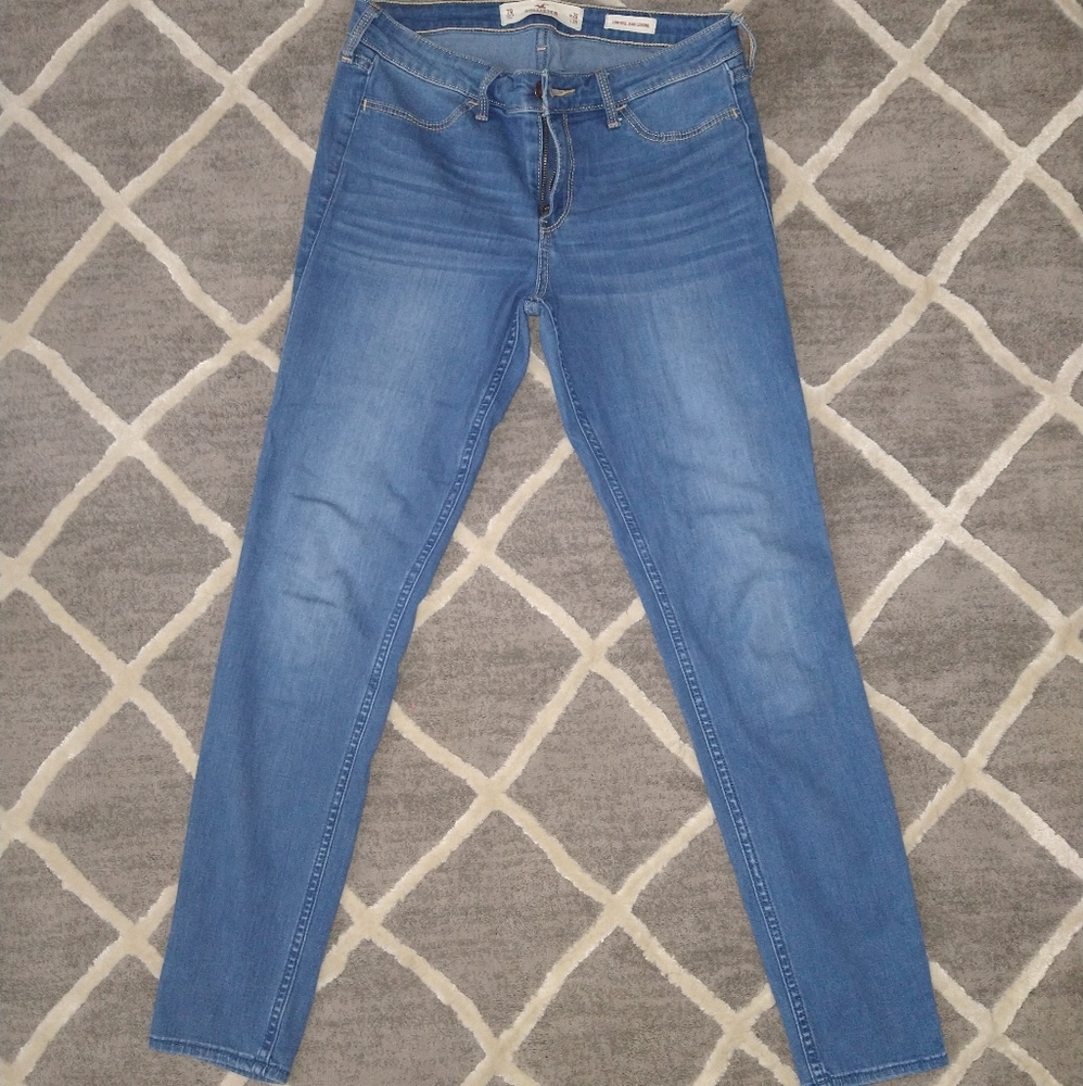 Hollister skinny jeans